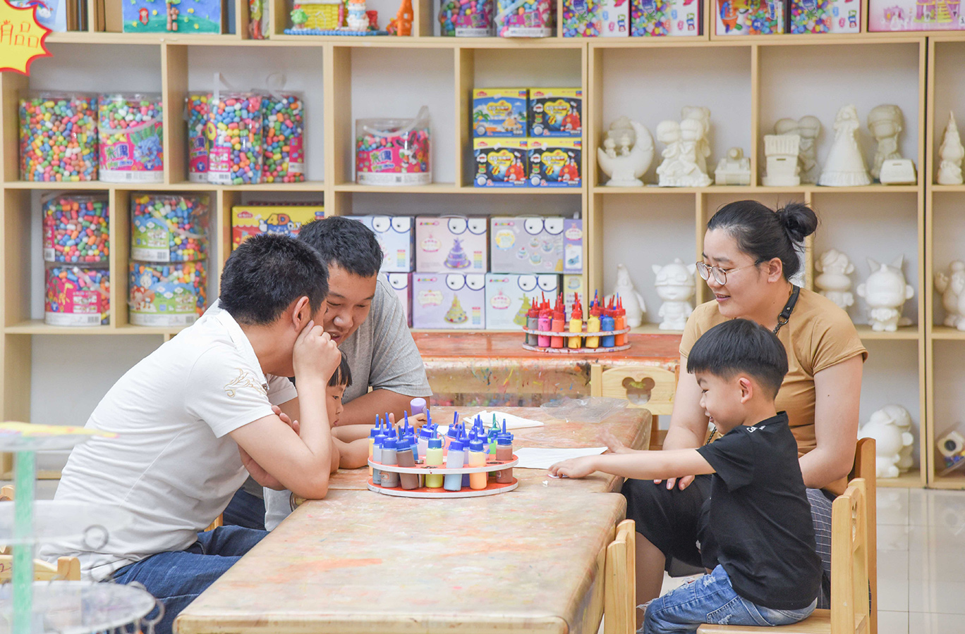母嬰店奶粉進(jìn)貨渠道有哪些？愛親母嬰靠譜嗎？