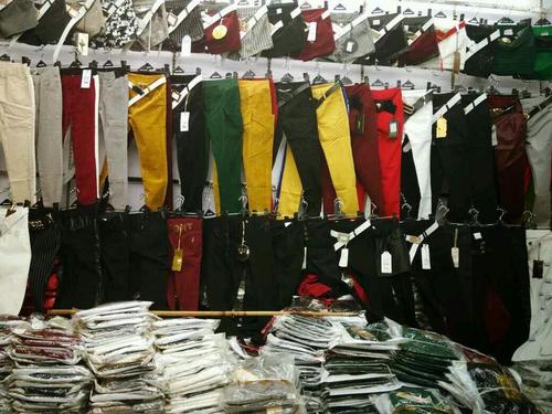 義烏篁園服裝批發(fā)市場-五愛庫存一條街衣服尾貨進貨攻略