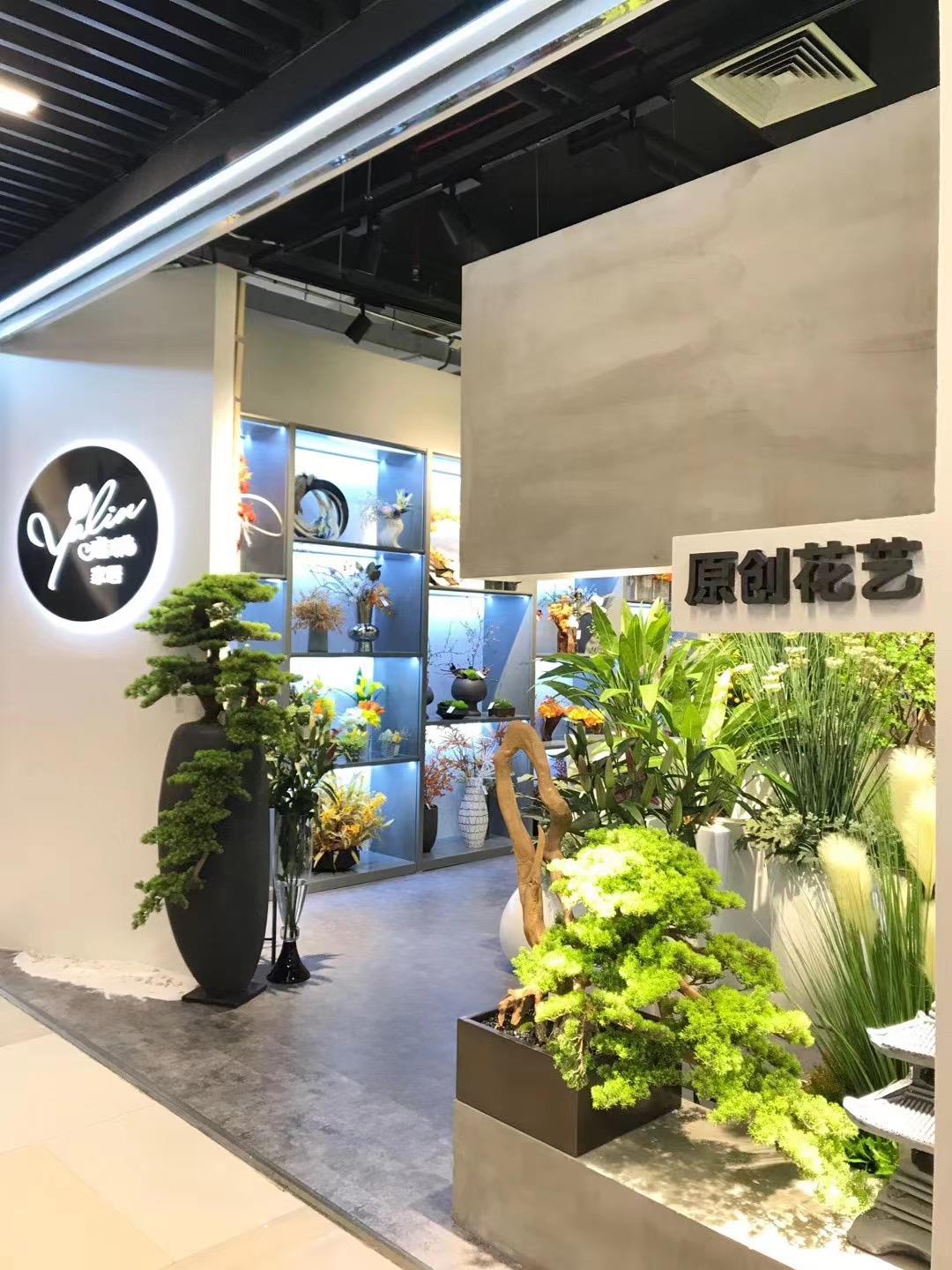 建達(dá)成名車廣場&筍崗文具玩具禮品批發(fā)市場“雙項(xiàng)目”開業(yè)盛典