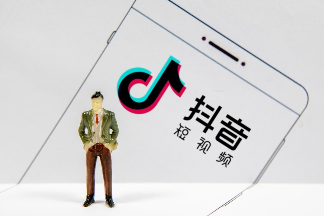 抖音作品怎么關(guān)聯(lián)上熱點(diǎn)話題？抖音作品如何關(guān)聯(lián)熱點(diǎn)？