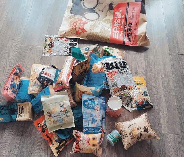 女孩子最愛(ài)吃的零食排行（女生最喜歡的零食排行）