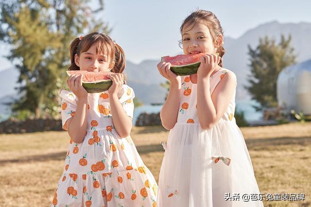 芭樂兔｜夏天最合適的童裝面料大盤點：要時尚品味，更要健康到位2w2童裝（芭樂兔｜夏天最合適的童裝面料大盤點：要時尚品味，更要健康到位）