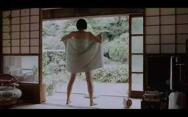 透明內(nèi)衣超?。ㄍ该鞒≌娼z內(nèi)衣）
