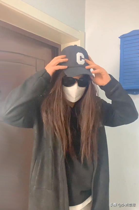 河南一男子扮女裝買衛(wèi)生巾，回家后調(diào)侃妻子：“人們都叫我美女”