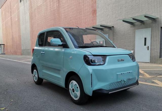 富路老年代步車四輪電動車，富路老年代步車四輪三缸燃油車最新價格？