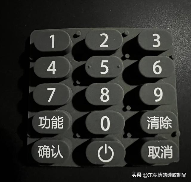 深圳絲網(wǎng)印刷廠，絲印機(jī)網(wǎng)板怎么制作？
