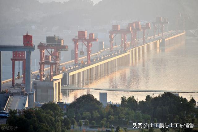 柳州復合土工膜（柳州纏繞膜生產廠家）