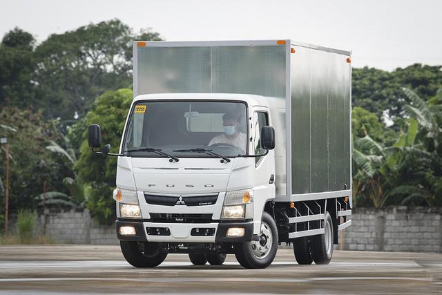 三菱水泥攪拌車(chē)（華菱攪拌車(chē)圖片大全）