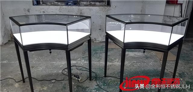 佛山珠寶柜臺(tái)定制廠家，廣州珠寶展柜廠家？