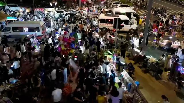青島熱鬧的夜市在哪里，青島市北區(qū)地攤夜市在哪里