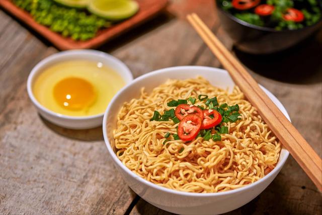 天津方便面去哪里批發(fā)，天津方便面廠家