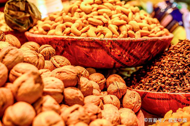 零食店貨源在哪里找，零食店貨源在哪里找??？