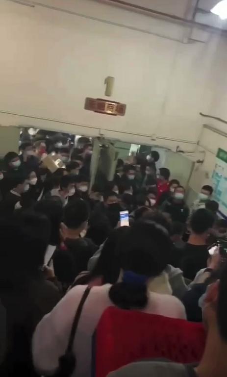 深圳華強(qiáng)北二手手機(jī)批發(fā)網(wǎng)站有微信電話嗎是真的嗎，深圳華強(qiáng)北二手手機(jī)批發(fā)網(wǎng)站有微信電話嗎多少錢？