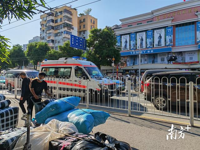 廣州批發(fā)衣服市場在什么地方，廣州有名的衣服批發(fā)市場在哪里？