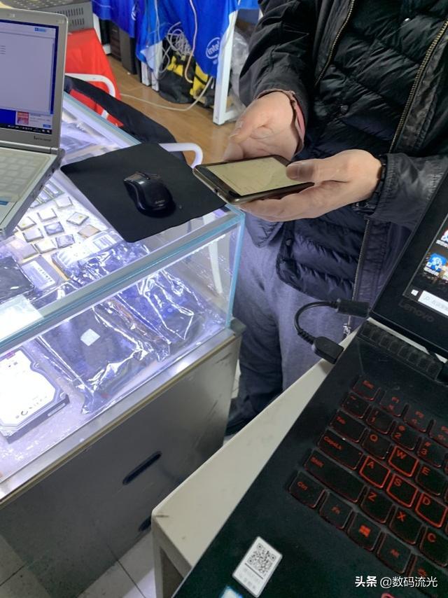 電腦批發(fā)商的進(jìn)貨渠道在哪里，電腦經(jīng)銷(xiāo)商進(jìn)貨渠道？