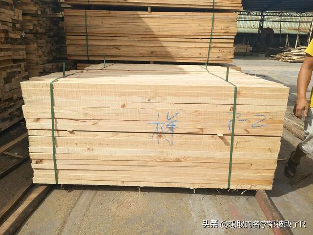 建筑用木方批發(fā),價(jià)格合理,量大從優(yōu)，建筑木方供應(yīng)？