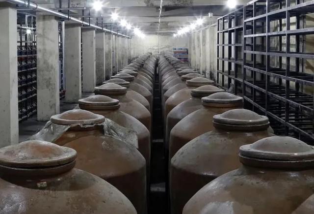 陶瓷酒壇批發(fā)廠家直銷，陶瓷酒壇批發(fā)廠家直銷價格？
