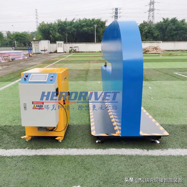 全自動鉚釘機批發(fā)廠家直銷，全自動鉚釘機批發(fā)廠家直銷電話？