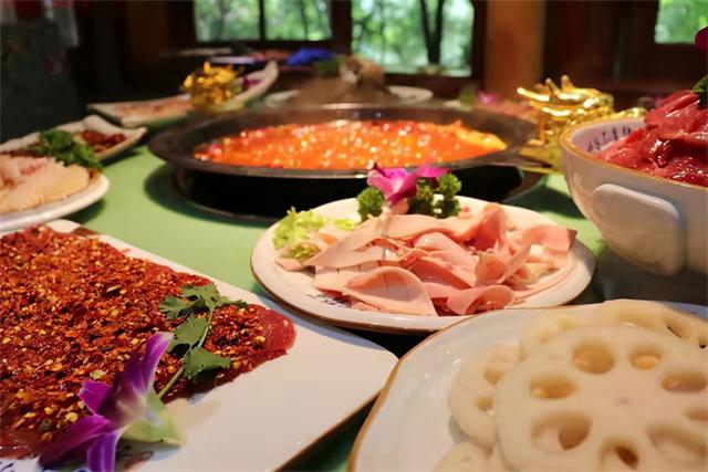 太原火鍋底料批發(fā)市場(chǎng)，成都最大的火鍋底料批發(fā)市場(chǎng)？
