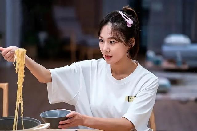 10元女裝批發(fā)貨到付款多少錢(qián)，9元女裝批發(fā)貨到付款？