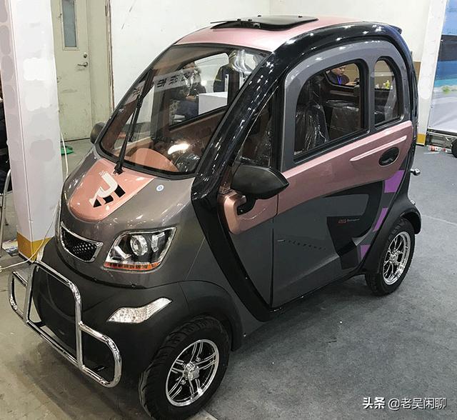電車四輪批發(fā)廠家電話多少，四輪電車廠家批發(fā)市場？