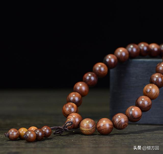 文玩手串批發(fā)進貨渠道有哪些，文玩手串批發(fā)進貨渠道有哪些地方？