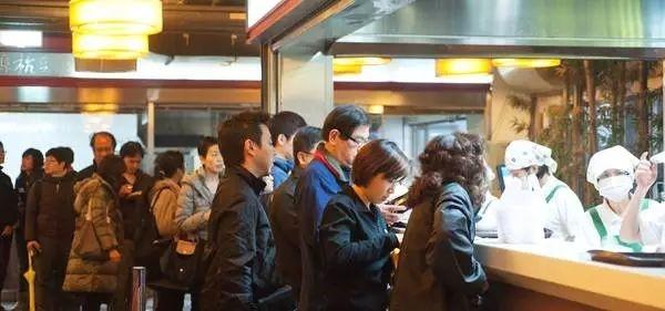 廣州早餐店半成品的包子哪里進(jìn)貨，早餐成品包子在哪里拿貨？