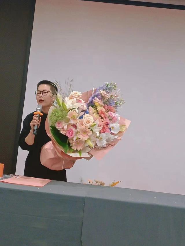 花店鮮花進貨渠道有哪些優(yōu)勢，花店鮮花進貨渠道有哪些方式？