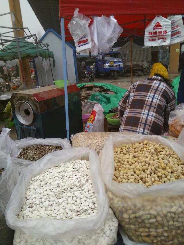 炒貨在哪里進(jìn)貨，炒貨貨源一般在哪里的？