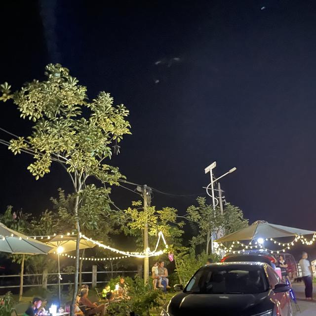 附近的地攤夜市在哪里，附近的地攤夜市在哪里??？