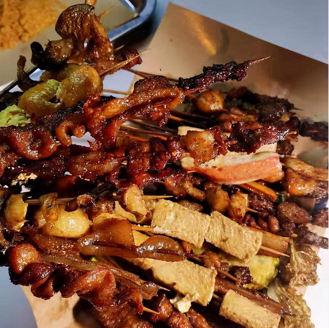 串串一塊錢一串，一塊錢的串串有哪些菜品？