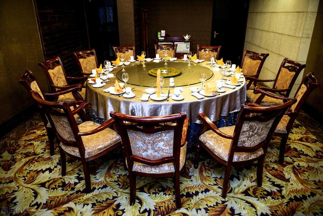做加油卡代理怎么賺錢(qián)呢，做加油卡代理怎么賺錢(qián)呢知乎？