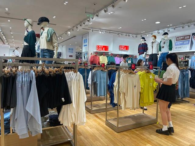 品牌撤柜男裝的進貨渠道，品牌撤柜女裝都去哪了？