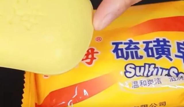2元小飾品批發(fā)市場(chǎng)，2元飾品批發(fā)價(jià)格及圖片？