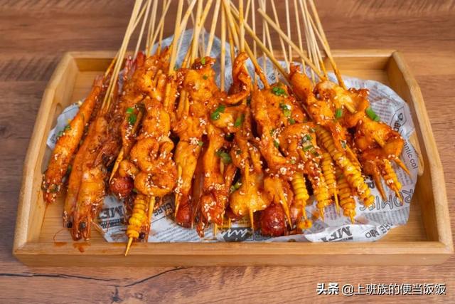 一元一串的串串地?cái)傂枰男?zhǔn)備，一元串串香擺攤？