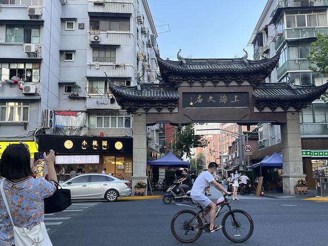 地攤刨冰的做法視頻大全，地攤刨冰的做法視頻教學？