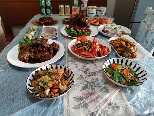 為什么網(wǎng)上賣的海鮮貨源那么便宜，為什么網(wǎng)上賣的海鮮貨源那么便宜呢？