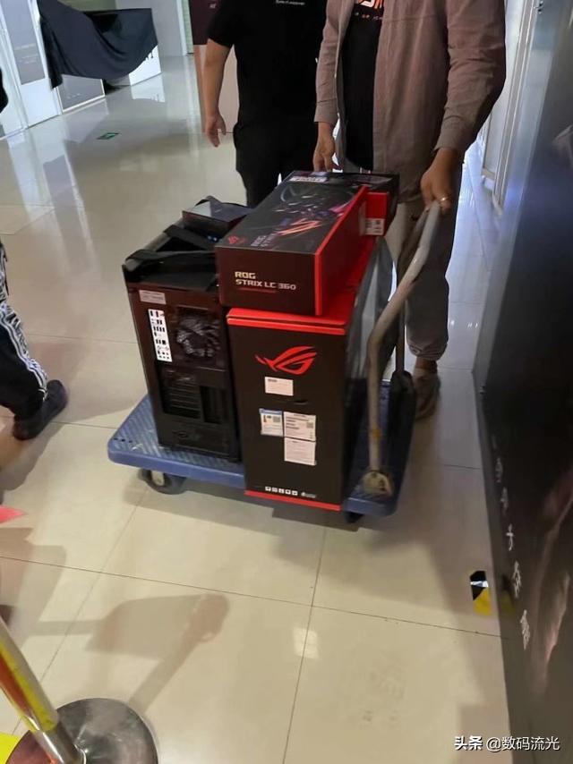 電腦批發(fā)去哪里找貨源，想開電腦店怎么找貨源？