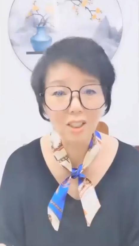 微商賣口紅貨源怎么找，微商賣口紅貨源怎么找的？