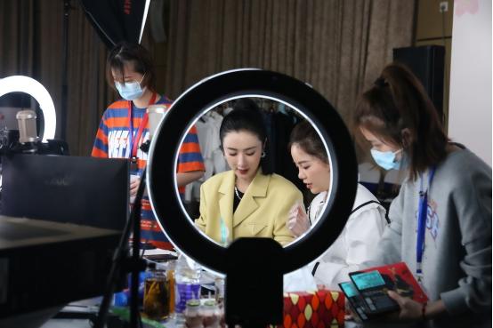 淘寶店鋪主播薇婭貨源是真的嗎知乎，淘寶上薇婭直播好貨是不是真的？
