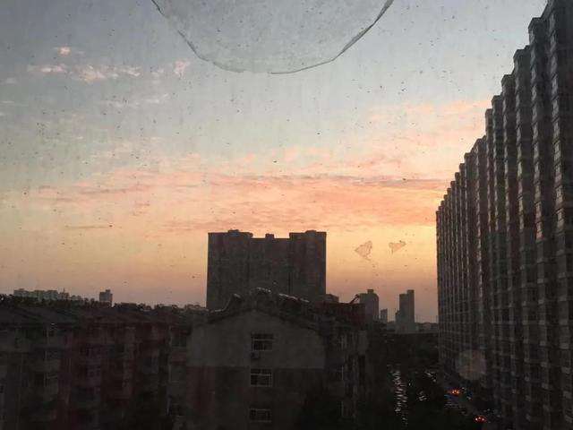 搬到貨源地做電商怎么樣賺錢(qián)，做電商怎么拿貨源？