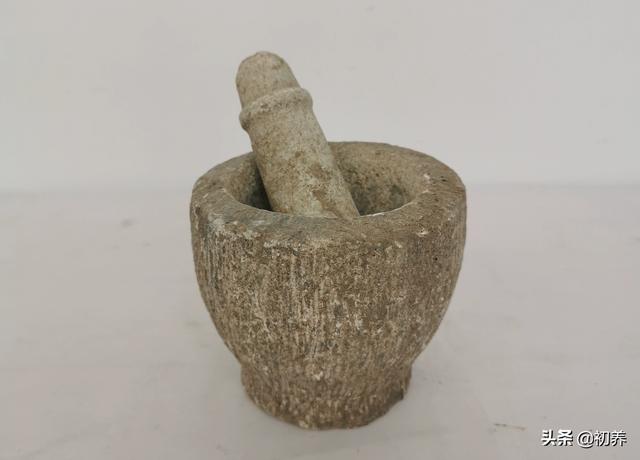 農(nóng)村老家的蒜臼子，你還留著嗎？