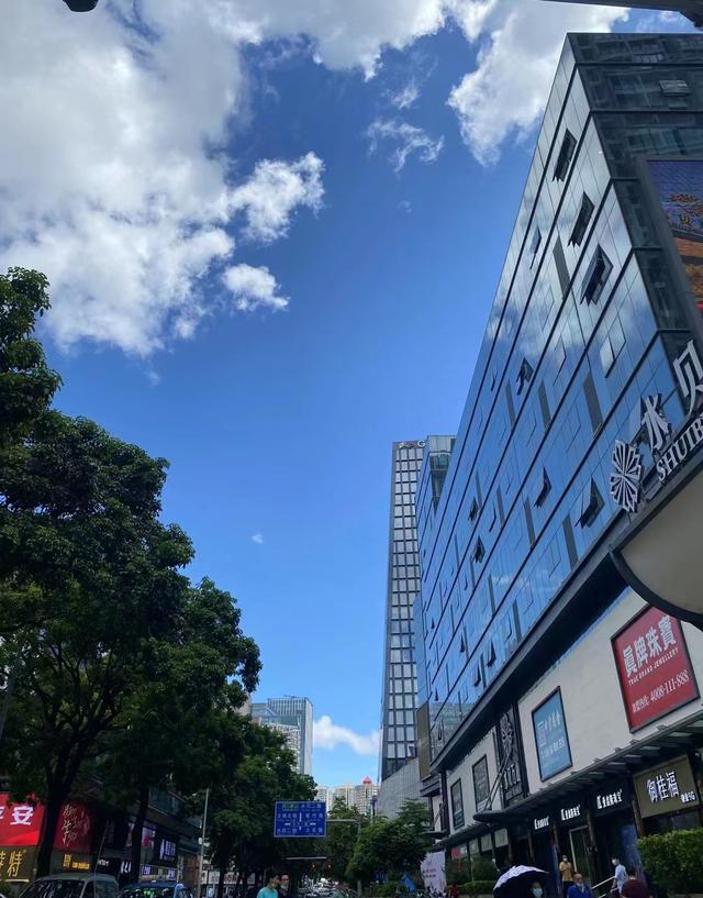 網(wǎng)店賣銀飾哪里有貨源啊，網(wǎng)店賣銀飾哪里有貨源啊知乎？