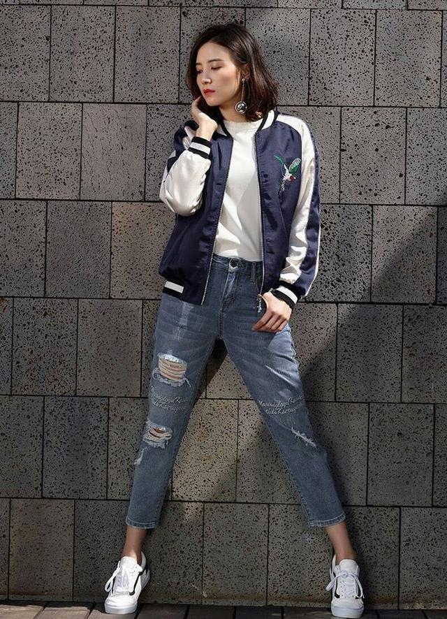 運(yùn)動(dòng)服微商貨源，足球裝備微商貨源？