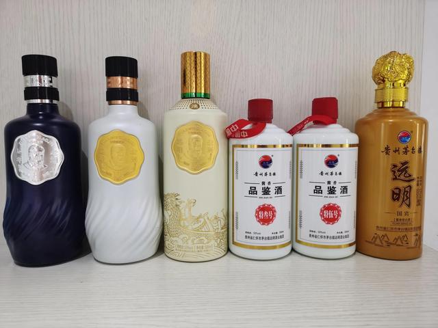 淘寶拼多多熱銷(xiāo)遠(yuǎn)明白酒貨源拿貨是真的嗎，在拼多多上買(mǎi)的酒都是正品貨嗎？