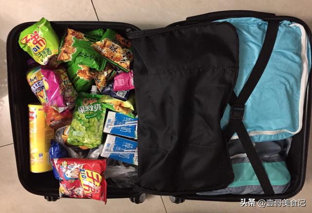 小零食批發(fā)一手貨源，微商批發(fā)零食一級貨源？