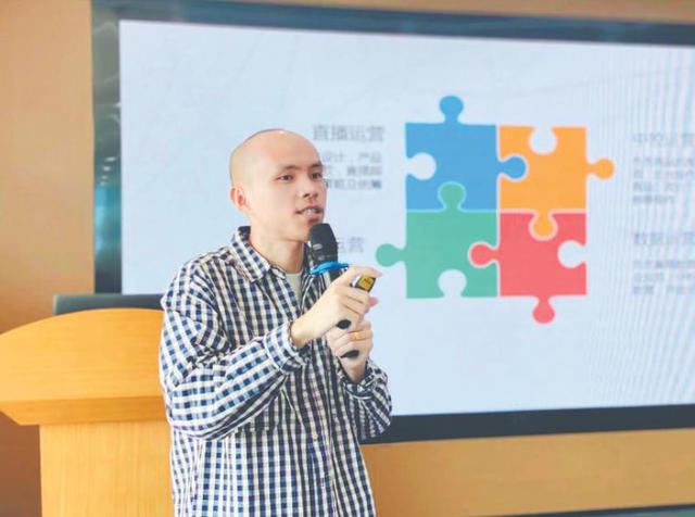微商貨源衣服，男裝微商一手貨源？