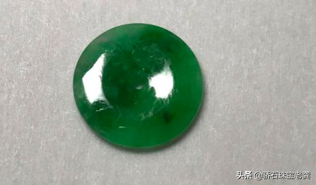 翡翠珠寶網(wǎng)店代理貨源怎么找的到，珠寶代購怎么找貨源？