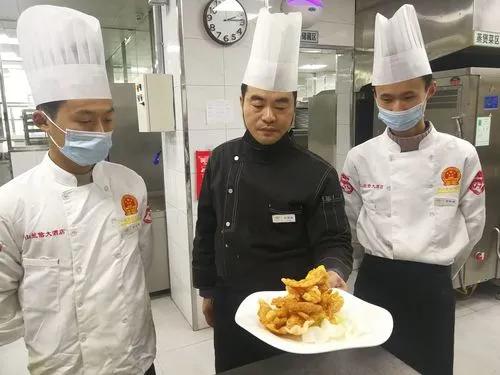 淘寶拼多多熱銷黑豬臘肉貨源拿貨是真的嗎，拼多多買的臘肉可靠嗎？