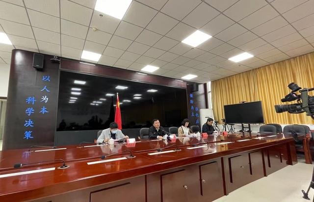 莆田微商貨源鞋廠的批發(fā)市場在哪個位置，莆田鞋廠一手貨源批發(fā)？